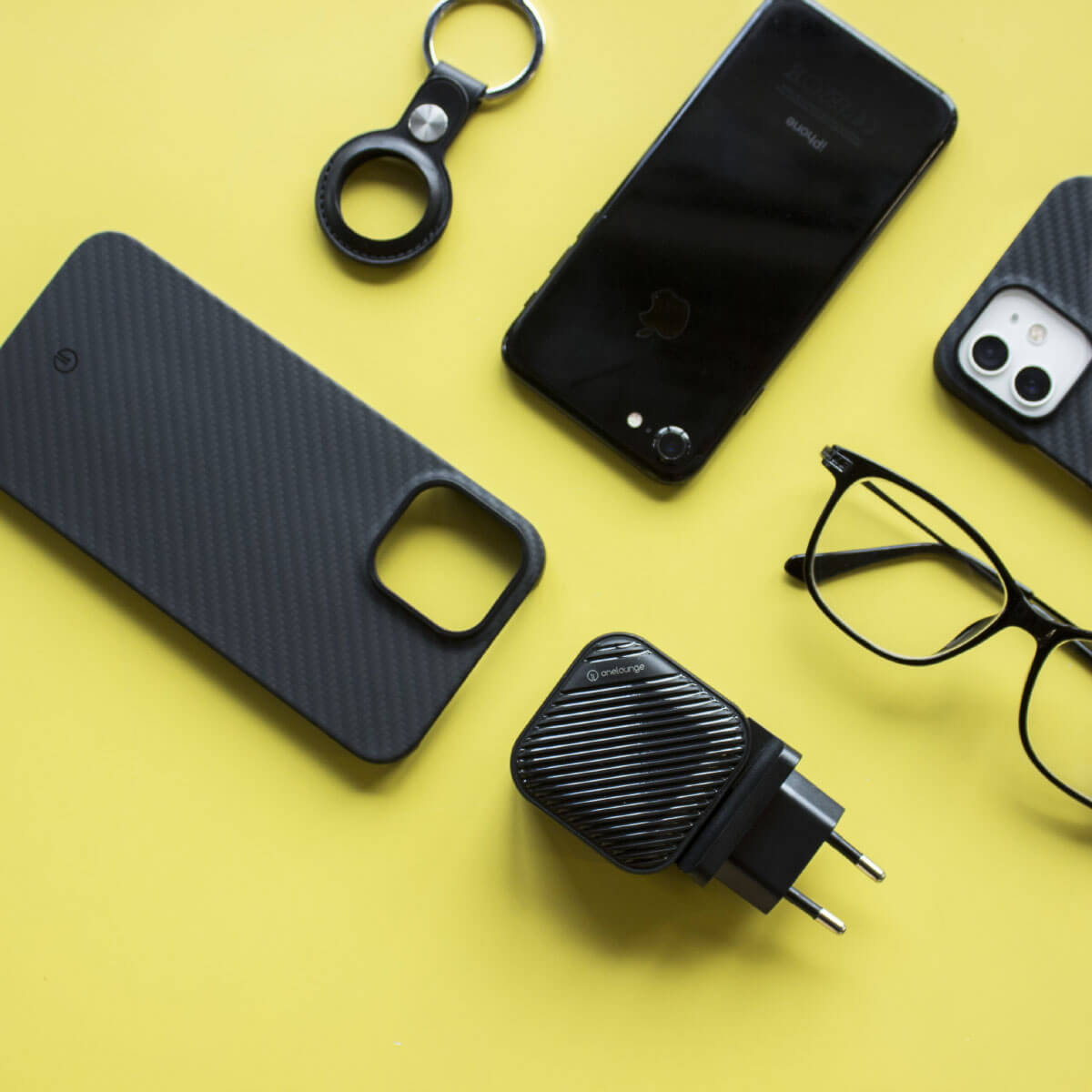 Швидке зарядний пристрій oneLounge 1Power GaN 66W 2xUSB-C + USB-A