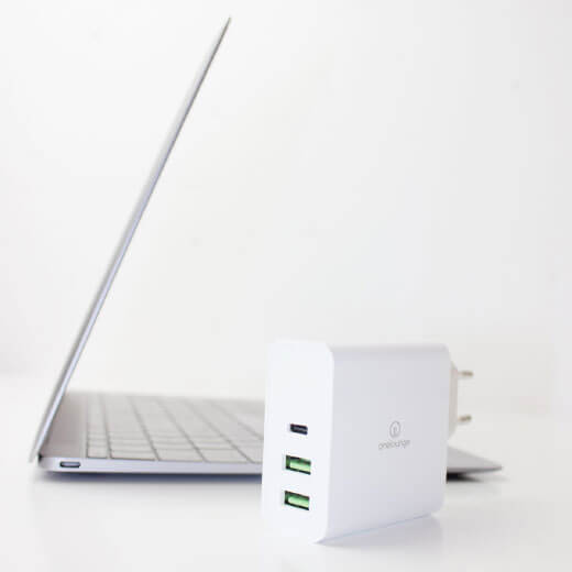 Дизайн Зарядний пристрій oneLounge 1Power PD 65W для MacBook | iPhone