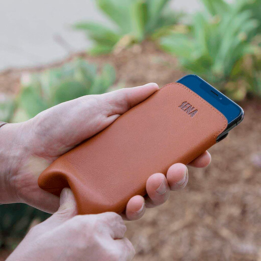 Шкіряний тонкий чохол Sena UltraSlim для iPhone 12
