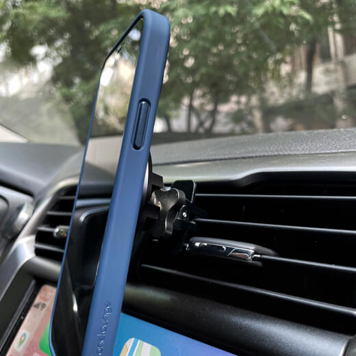 Особливості магнітного автотримача oneLounge 1Mag MagSafe для iPhone 12 | iPhone 13