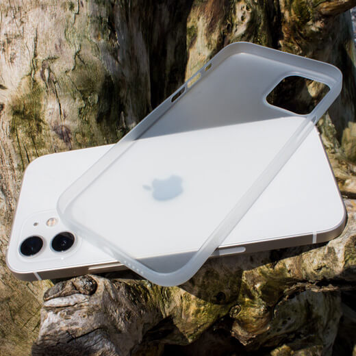 Функціональний дизайн супертонкого чохла oneLounge 1Thin 0.35mm White для iPhone 12 mini